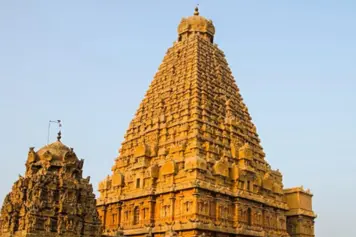 Discover the stunning Brihadeeswarar Temple, a Chola-era marvel with grand architecture & rich history