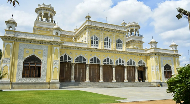 Discover the grandeur of Chowmohalla Palace in Hyderabad, a stunning blend of history & architecture